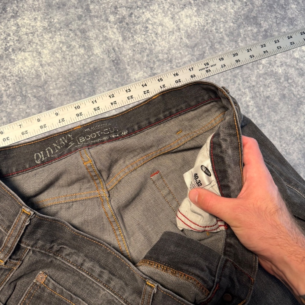 Old Navy Mens Boot-Cut Jeans Gray Washed Denim 40x32 Y2K Casual Streetwear - Picture 3 of 6